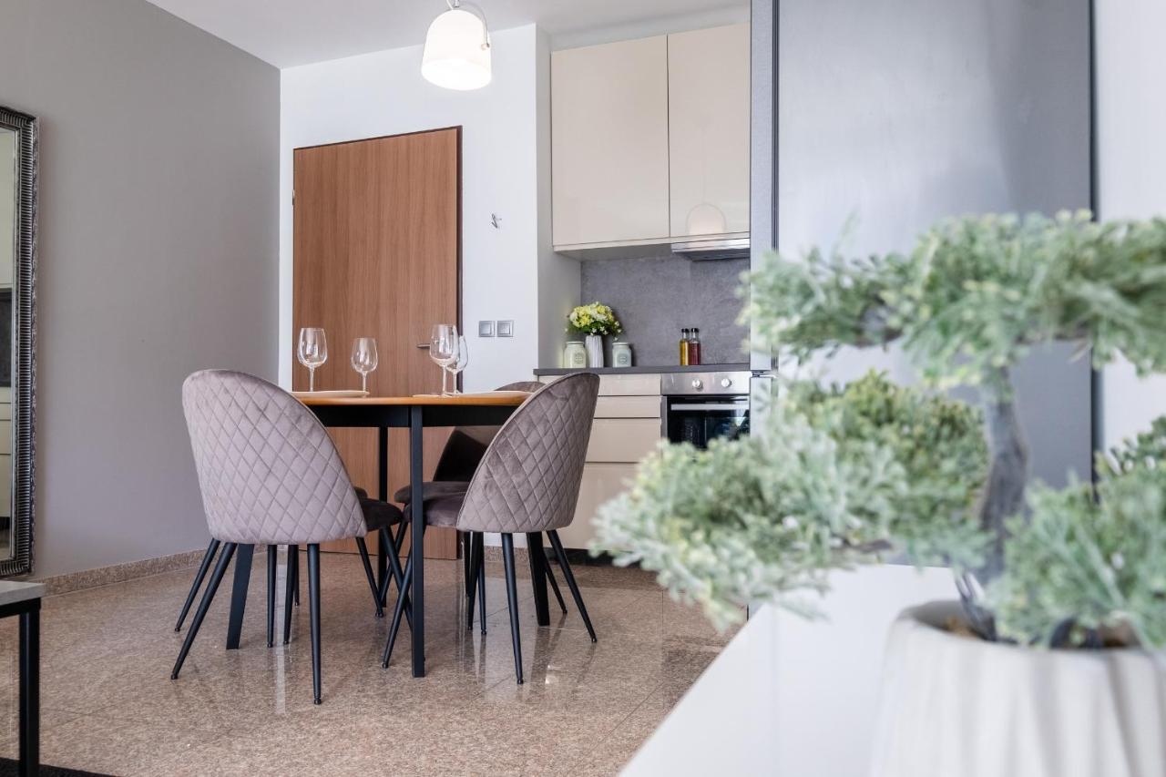 Julie'S Sunny Cozy Apartment With Balcony Sofia Exterior foto